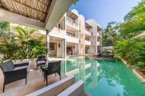 Lux 1 BR with Rooftop Pool in Tulum Jungle at Paraiso